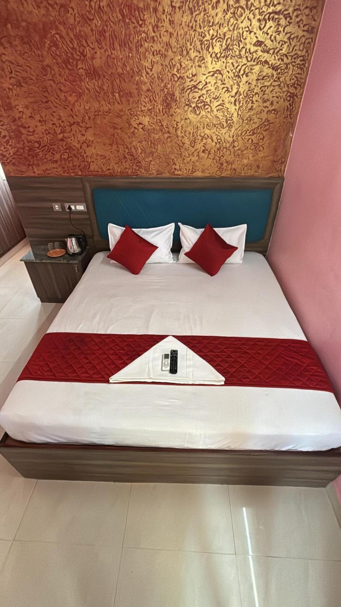 Dream Serenity Residency Пондичери Екстериор снимка